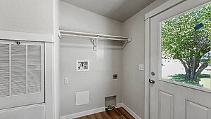 Cedar Canyon / 2032-4 Interior 130989