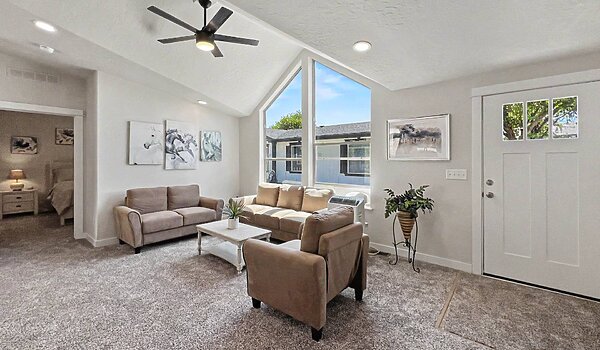 Pinehurst / 2501-3 Interior 130997