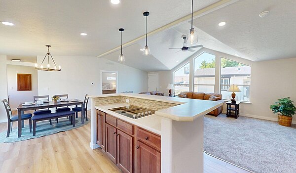 Pinehurst / 2504-6 Interior 131018