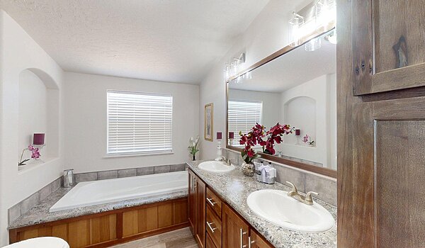 Pinehurst / 2504-7 Interior 131843