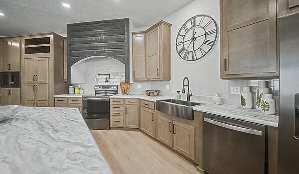 Cedar Canyon / 2076-5 Interior 135533