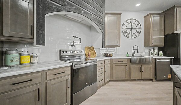 Cedar Canyon / 2076-5 Interior 135534