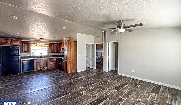 Cedar Canyon / 2003 Interior 113358
