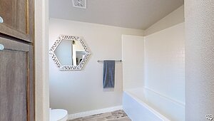 Cedar Canyon / 2011 Bathroom 96126