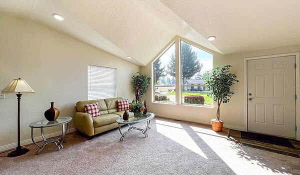 Cedar Canyon / 2055 Interior 118750