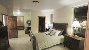 Cedar Canyon / 2068K Bedroom 238