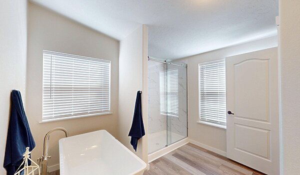 Cedar Canyon / 2068K Interior 120144