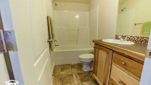 SOLD / Pinehurst 2503 Bathroom 426