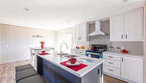 Epic Experience / The Snowcap 45CEE28764BH Kitchen 140513