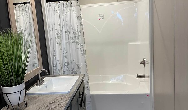 Patriot Series / Hudson CEJ1676-3A Interior 115669
