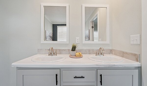 Legend / Sapelo 3248501LGX Interior 128475