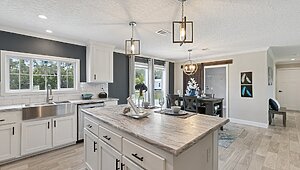Waycross Express / 3258494 Kitchen 144380