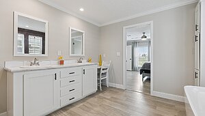 Waycross Express / 3258494 Bathroom 144388
