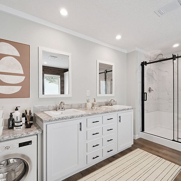Waycross Express / Cottonwood 3272537 Interior 128408