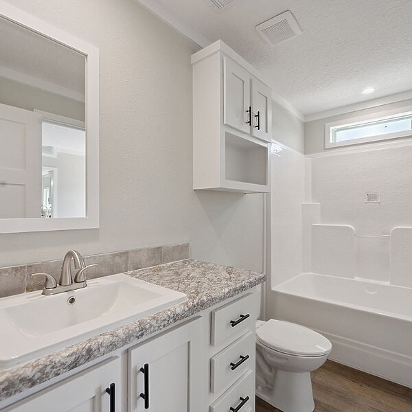 Waycross Express / Cottonwood 3272537 Interior 128410