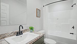 Signature Series / Greenfield DVHBSS-8409 Bathroom 129969