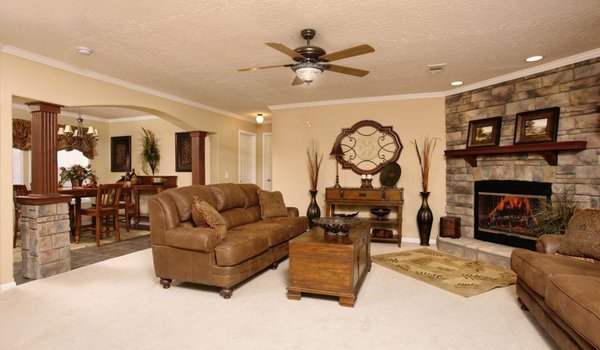 Deer Valley Series / Cedar Lake DVD-7006 Interior 9785