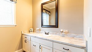 Signature Series / Tahoe Harbor DVHBSS-5802 Bathroom 104522