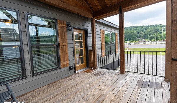 Signature Series / Orchard House DVHBSS-9006C (Porch) Exterior 116675