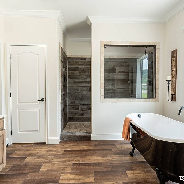 Signature Series / Orchard House DVHBSS-9006C (Porch) Bathroom 116668
