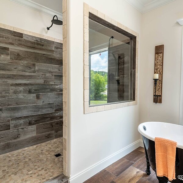 Signature Series / Orchard House DVHBSS-9006C (Porch) Bathroom 116670