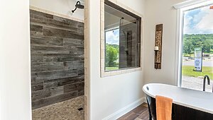Signature Series / Orchard House DVHBSS-9006C (Porch) Bathroom 116670