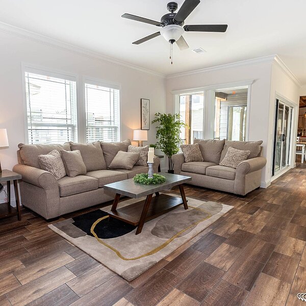 Signature Series / Orchard House DVHBSS-9006C (Porch) Interior 116655