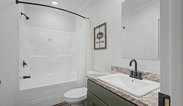 Signature Series / Orchard House DVHBSS-9006C (Porch) Bathroom 129526