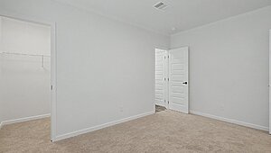 Signature Series / Orchard House DVHBSS-9006C (Porch) Bedroom 129519