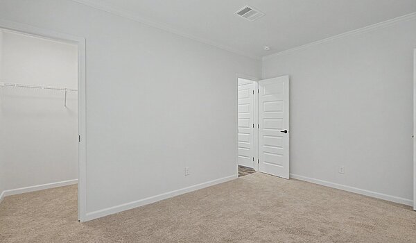 Signature Series / Orchard House DVHBSS-9006C (Porch) Bedroom 129519