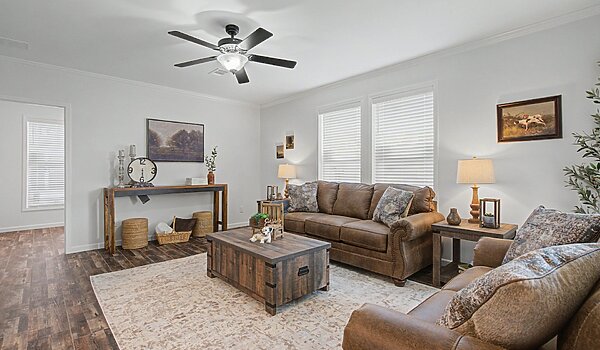 Signature Series / Orchard House DVHBSS-9006C (Porch) Interior 129507