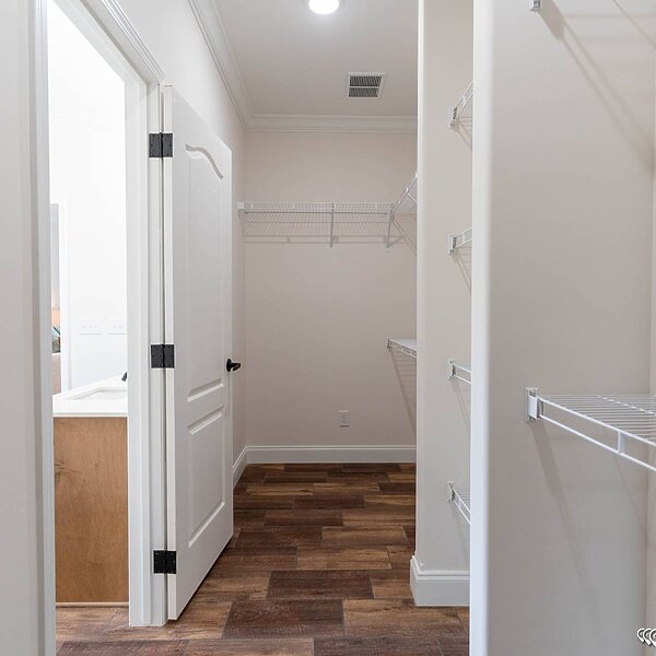 Signature Series / Orchard House DVHBSS-9006 (Study) Bathroom 116813