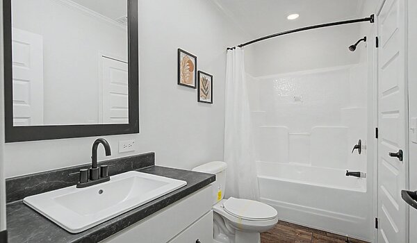 Signature Series / The Oasis DVHBSS-8414B Bathroom 129209