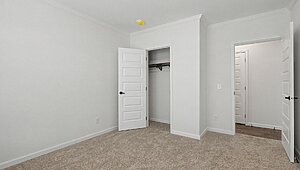 Signature Series / The Oasis DVHBSS-8414B Bedroom 129204