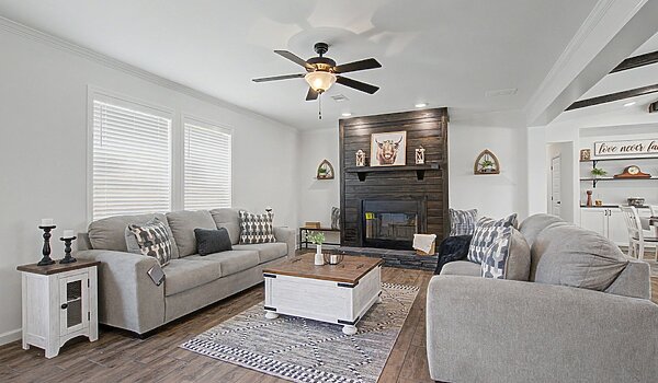 Signature Series / The Oasis DVHBSS-8414B Interior 129191