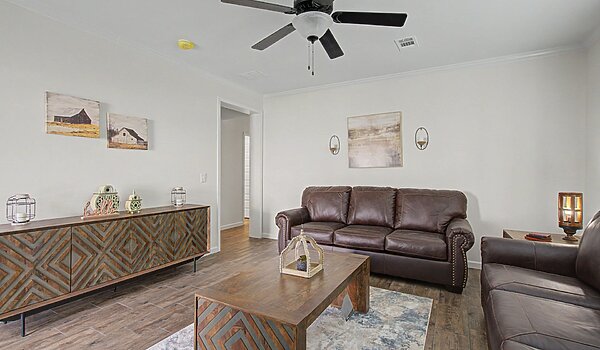 Signature Series / The Oasis DVHBSS-8414B Interior 129193
