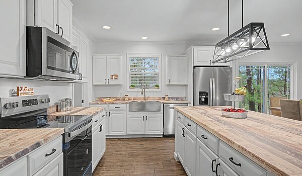 Signature Series / The Woodside DVHBSS-6603 Kitchen 125887