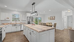 Signature Series / The Woodside DVHBSS-6603 Kitchen 125888