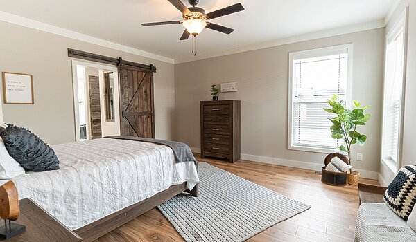 Signature Series / The Barndominium 1 Story DVHBSS-6206-1 Bedroom 120925