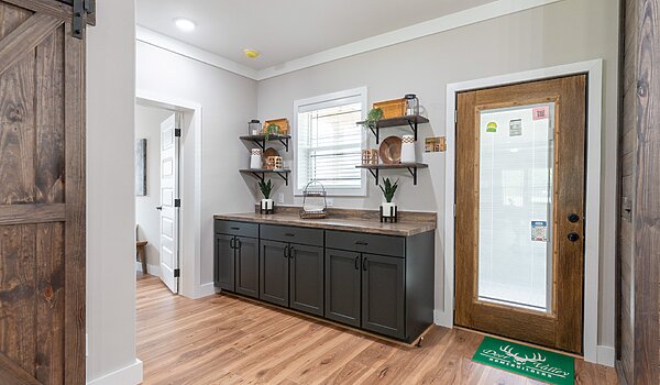 Signature Series / The Barndominium 1 Story DVHBSS-6206-1 Interior 120923