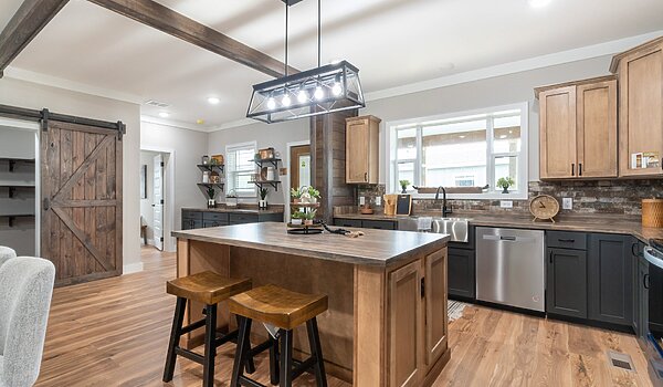 Signature Series / The Barndominium 1 Story DVHBSS-6206-1 Interior 120917