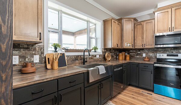 Signature Series / The Barndominium 1 Story DVHBSS-6206-1 Interior 120918