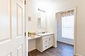 Signature Series / Aimon C 4BR DVHBSS-7602C Bathroom 104403