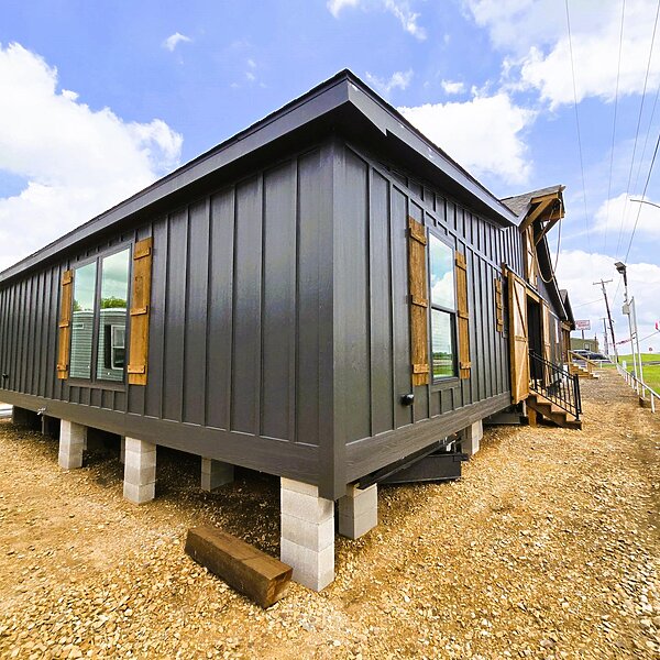 Signature Series / The Ole Hay Barn DVHBSS-4503 Exterior 113902