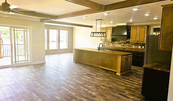 Signature Series / The Ole Hay Barn DVHBSS-4503 Interior 113903