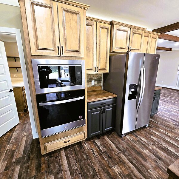 Signature Series / The Ole Hay Barn DVHBSS-4503 Interior 113905