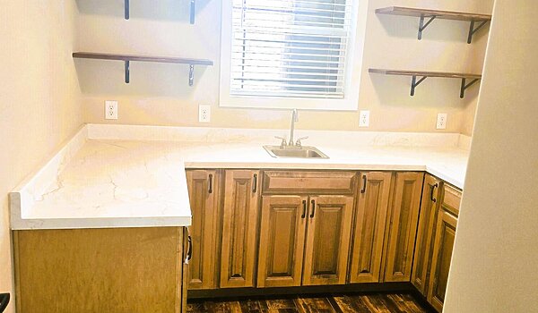 Signature Series / The Ole Hay Barn DVHBSS-4503 Interior 114219