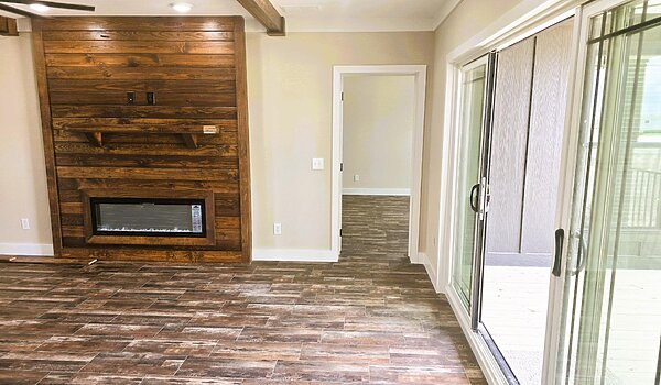 Signature Series / The Ole Hay Barn DVHBSS-4503 Interior 114217