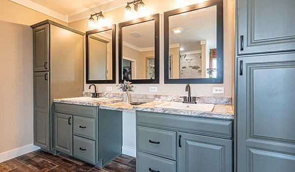 Signature Series / The Ole Hay Barn DVHBSS-4503 Bathroom 117574