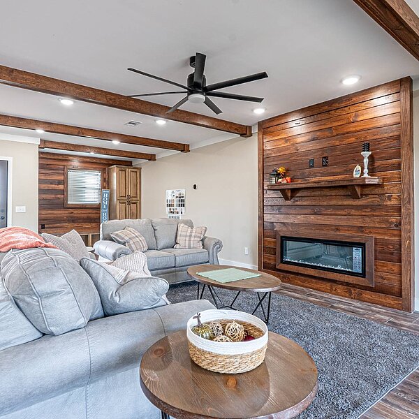 Signature Series / The Ole Hay Barn DVHBSS-4503 Interior 117569